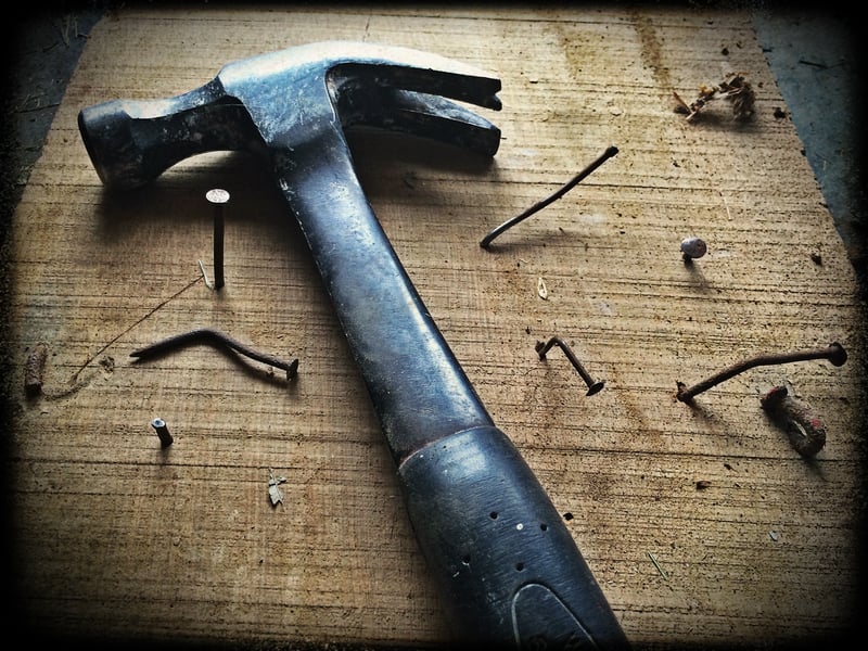 broken-builder-carpenter-209235