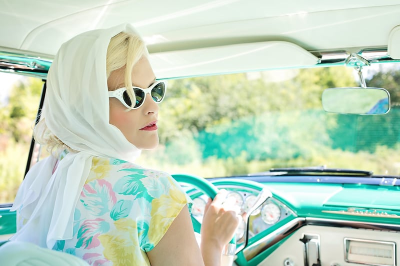 dot_blog_content_retro_girl